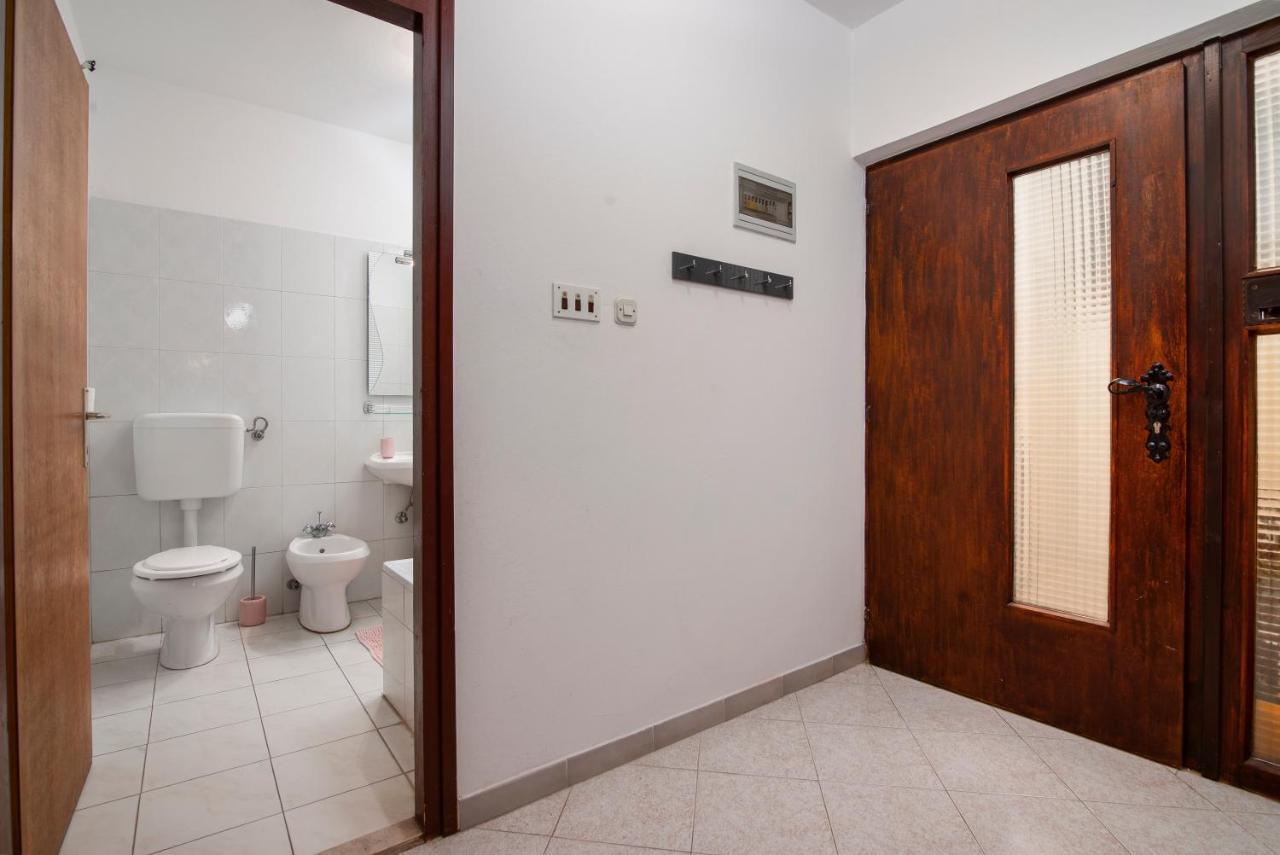 Apartment Palma พูลา ภายนอก รูปภาพ