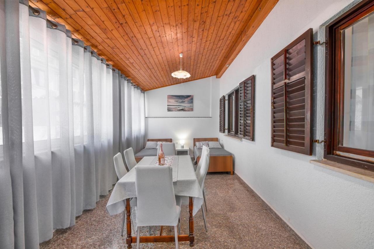 Apartment Palma พูลา ภายนอก รูปภาพ