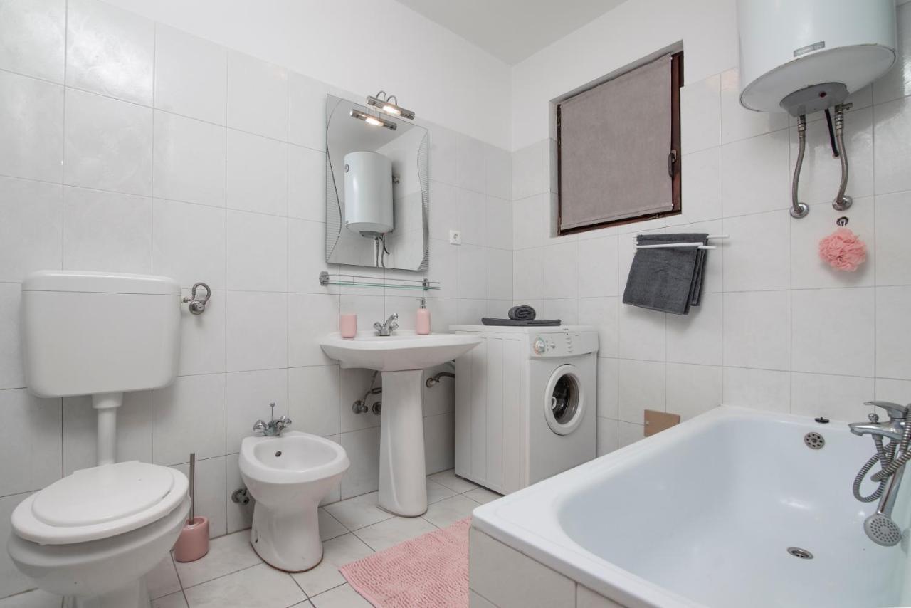 Apartment Palma พูลา ภายนอก รูปภาพ