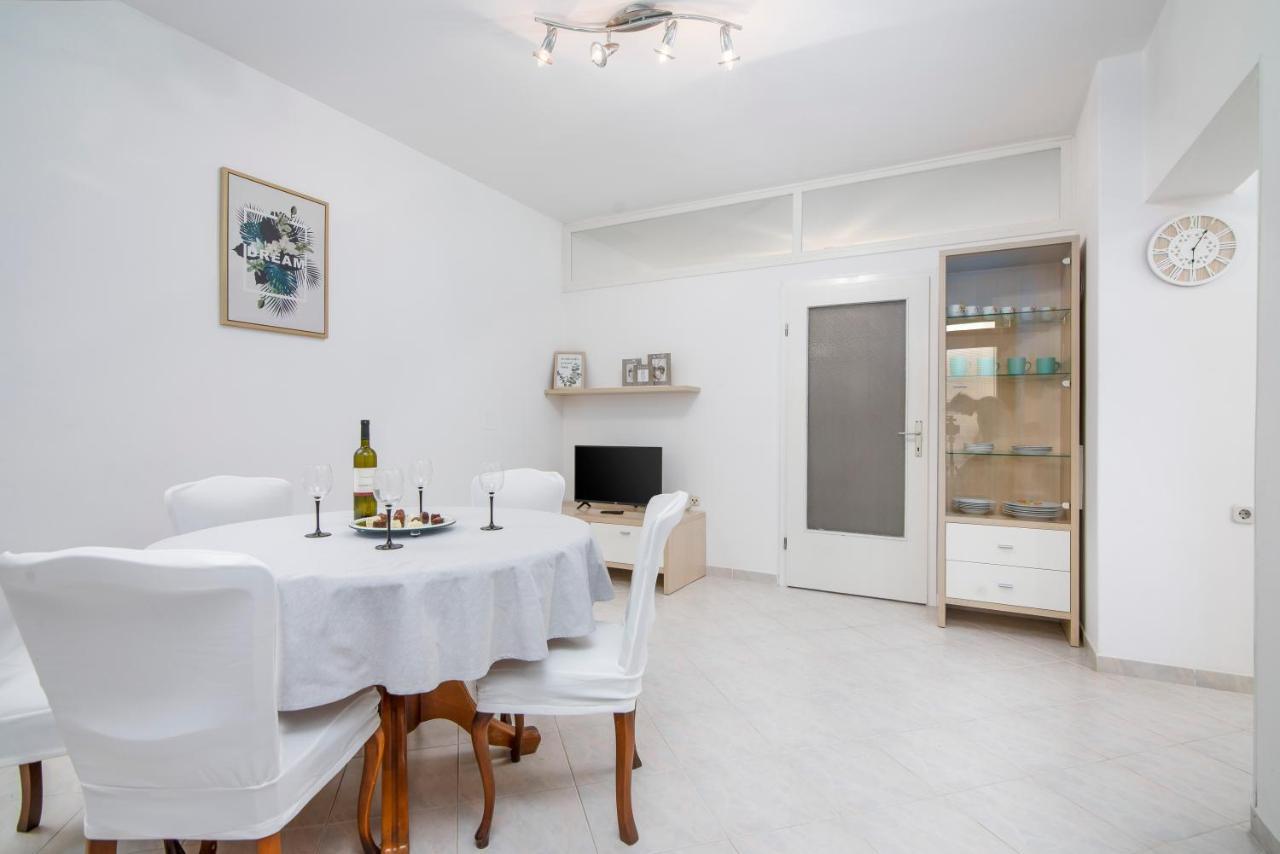 Apartment Palma พูลา ภายนอก รูปภาพ