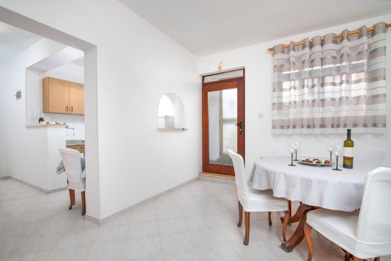 Apartment Palma พูลา ภายนอก รูปภาพ
