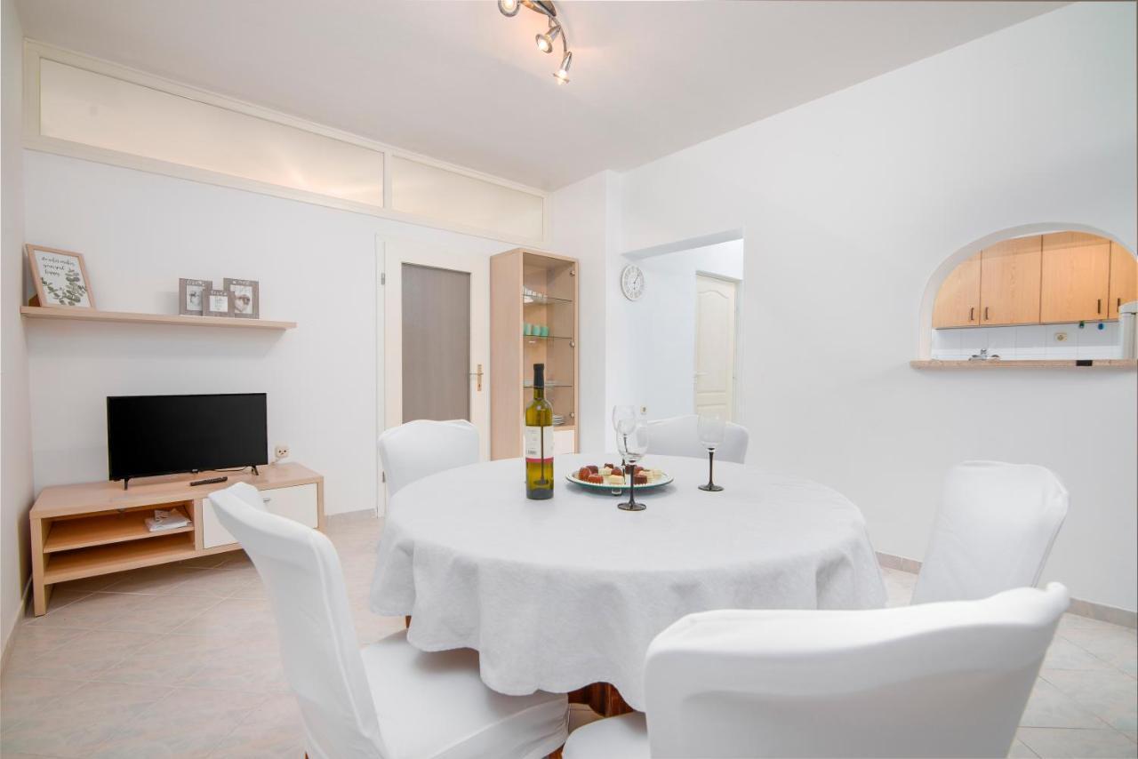 Apartment Palma พูลา ภายนอก รูปภาพ